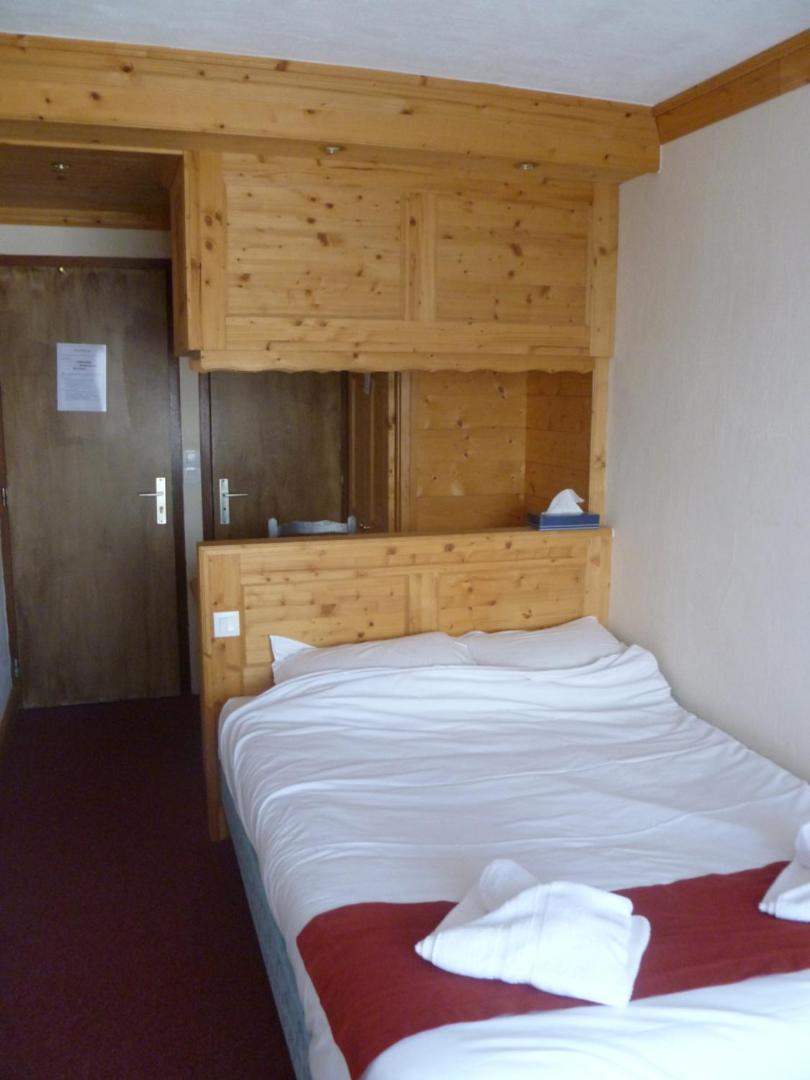 Coq De Bruyere Hotel Courchevel Exterior photo